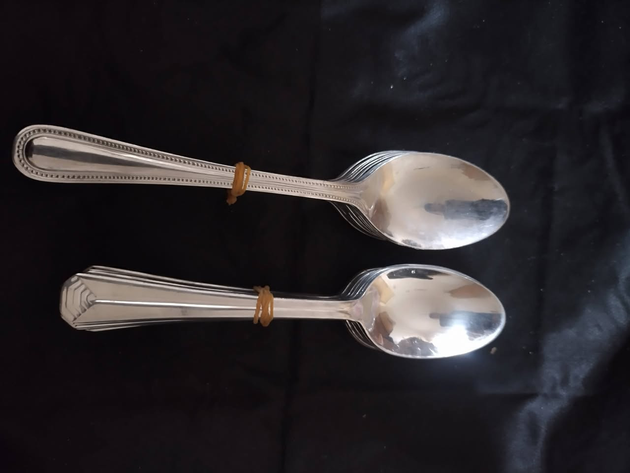 ملاعق الطعام شويه اكبر من ملاعق الكوب العدد 10قطع الوزن الثقيل على اول تم 3000


**إذا كنت صاحب هذا الإعلان وتريد حذفه لأي سبب، رجاءا أرسل رسالة إلى الدعم الفني**