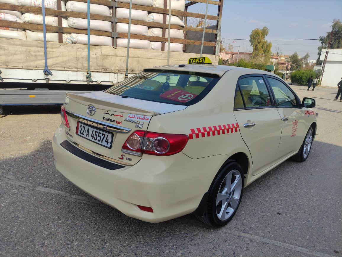 تۆیۆتا کرۆلا ٢٠١٣ 
 بیلاد تەکسی 
مەکینە گەورە
توماتیک ئاوێنە شەفت
تەبریت لەمس 
هەزەی ٢٠٢٧
فەحس نوێ
سەنەوی ٢٠٢٨ مانگی ٤ بەسەر دەچێت
گێر و مەکینە بە شەرت 
غەرامەو بەناو کردن بەشەرت
رەقەم باریک
گێچ تۆبز 
٢ جێ گچکە ساردە کوت
جێی باڵی سەر سندوق کەمێک قەلەم کاری هەیە
سعر ١٧٠ و کەمێک مەعمەلە أربيل, العراق


**إذا كنت صاحب هذا الإعلان وتريد حذفه لأي سبب، رجاءا أرسل رسالة إلى الدعم الفني**