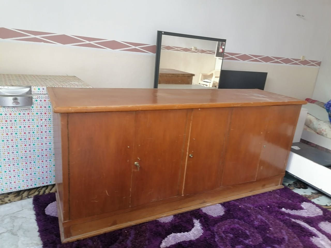 بوفيه صاج مابيها ظرر 
السعر 75 وبيها مجال بصيط للشراي 
العنوان ديالى الخالص سعدية الشط


**إذا كنت صاحب هذا الإعلان وتريد حذفه لأي سبب، رجاءا أرسل رسالة إلى الدعم الفني**