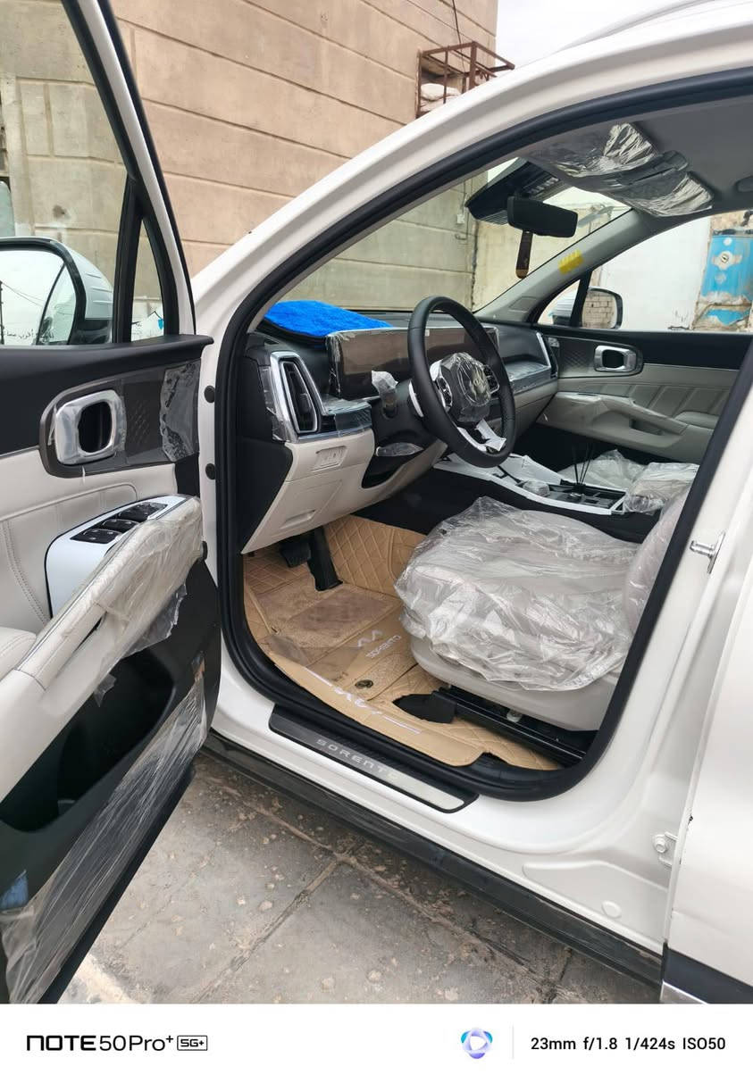 كيا سورينتو 2025 قماره حديد
‼️ ضمان 5سنوات الشركة الدولية.
🚘 خليجي 
🚘 زيرو 
🚘 موديل 2025
⚙️ حجم المحرك 6سلندر 3500
⚙️ كير ماوس 
🔑  بصمة 
🔑 تشغيل عن بعد 
🚗 فتح الصندوق كهرباء 
🚗 دفع رباعي. 
📍حساسات أمامية 
📍حساسات خلفية 
💡لايت زينون + LED 
🔦 كشافات 
🔦️ بك لايت LED 
🚘 دخول بصمة ذكي 
🛞 ويل كب 20
🛞 4 دسك
✨️ اشارة في المرايا الجانبية 
✨️ المرايا قابلة للطي كهرباء
🌧 ماسحة خلفية +حساس مطر 
كشاف ضباب .
🖥 شاشة متصلة 
📷 كاميرا دوارة 360
💡الانارة الداخلية LED 
🛣 مثبت السرعة Cruise   
🔋شاحن هاتف Wireless 
⚡️مخرج منفذ الطاقة 
🔍فحص نظام السيارة 
💺 7 راكب
💺المقاعد  لون أبيض  فول كهرباء
💺حركة المقاعد الامامية كهرباء
❄️ تبريد شاشة 
❄️ 3 قطع تبريد  
⛷️ نظام مانع الانزلاق 
⛰️ نظام نزول المنحدرات
المكان الناصريه مركز
‏‪0783 205 1061‬‏

