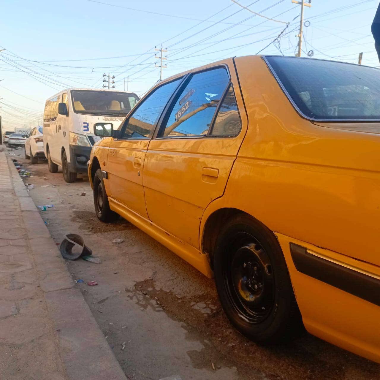 سلام عليكم سيارة للبيع بيجو موديل 11سيارة بس راعيها ماندلة اتكفل كافة المسؤولية والاصوليات مكاني بصرة***********/سعر 15
