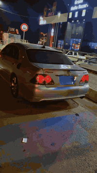 سەرەتا بەناوی خوای گەورەو میهرەبان🤍
توێتا کڕاون شاهینە بڕاوە
ناو پاکەت📦
180ی 2005
لەساخێک جوانتر
کوشن کارەبا
ئاوێنە کارەبا
سوکان کارەبا
تەبرید ساردو گەرم بە شەرت
تەقەو ڕەقەو دارو بەرد بە شەرت
کامل پێشو دوای داگیراوە 
٤تایەو  ویلی لۆک لۆکی لە ژێرە
دەعمو لێدراوی بە شەرت
چرکەو ١٠٠$ بشکێنە
سەقفی بۆیاخ بە شەرت
لاشەی ڕێک شوشەی
گێڕو مەکەینەی بە شەرتی سەت وەستا
ڕۆنی گێڕو مەکینەی مانگێکە گۆڕاوە 
سەیارەکە کامل مەسروفو کامل جوانکاریە 
سعری48گەڵاو مەعامەلەیەکی برایانە 
شوێن ڕانیە 
ژ.م ***********
