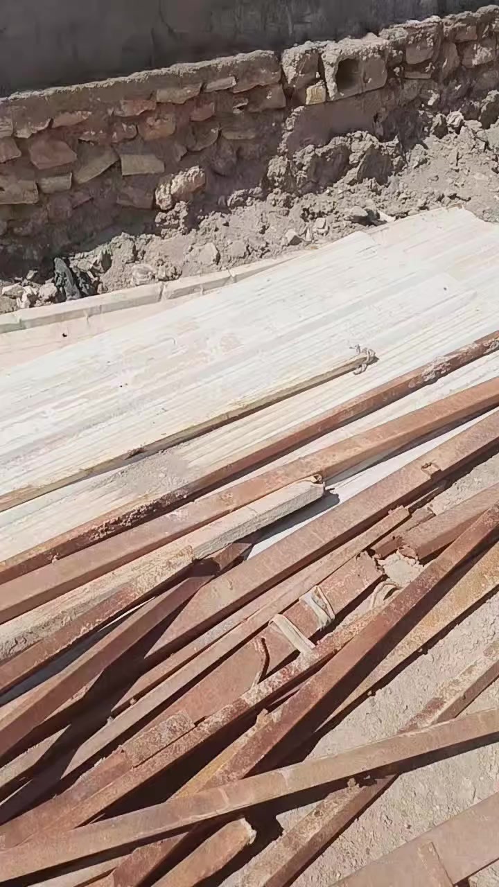 حديد للبيع مكان السماوه اتصل ***********
