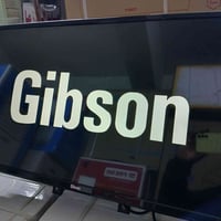 شاشه جبسون حجم ٣٢ بدون انترنت نهايتها ٥٠ مكاني العبيدي ٠٧٧٠٧٠١٩٦٦١