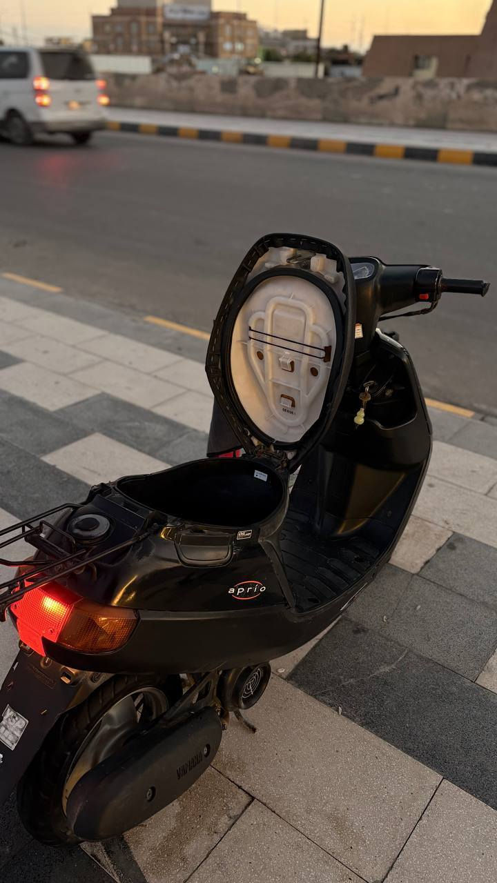 السلام عليكم
دراجه بتره فحل ما مفتوح بيه برغي دراجه طالعه من الحاويه قبل 3 اشهر دراجه نضيفه ما مبدل بيه اي شي فقط السلف تجاري رايده ب،650 وبيه مجال قليل  مكاني ناصريه الشموخ للتواصل 
***********
