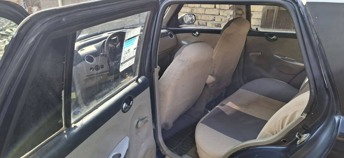 السلام عليكم
سيارة ليفان 2013  رقم بابل مصبوغة حزام كهربائيات شغاله السياره نضيفه الويل رياضي بية شاشة وكاميرا بس مرابط الكاميرا سنويه ساقطه صار سنه السعر 35 بيه مجال 

المكان بابل حي الجمهوري قرب غرفة التجارة الرقم ***********
