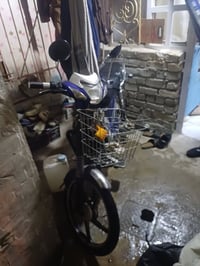 دراجه شحن للبيع بسعر (675) مع جادر مطري  الرقم (07730883761)