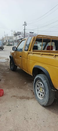 للبيع بكم نيسان موديل 92 قماره وربع فورويل مكينه وكير اكسل رقم انجليزي...