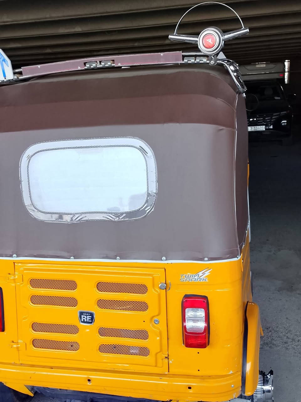 السلام عليكم توك توك للبيع موديل 19 بشهر 12 التيك توك مجفته شركه فقط بس تدوس ماما معه التيك توك بلاديه والسعر 6:15 مكاني بغداد شارع حيفا ما اتواجد على الواتساب اللي يحب يتصل على الرصيد ما يتواجد على الواتساب رجاء ***********
