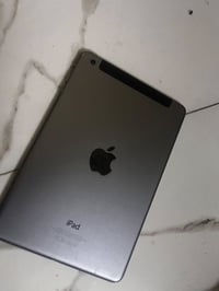 ايباد ميني ٢ • للبيع