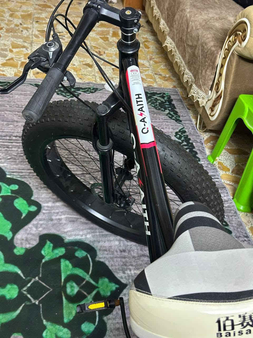 بايسكل🚲🛵 +جهاز جري نوعيه ممتازه للبيع 
للاستفسار رقم الهاتف :***********
