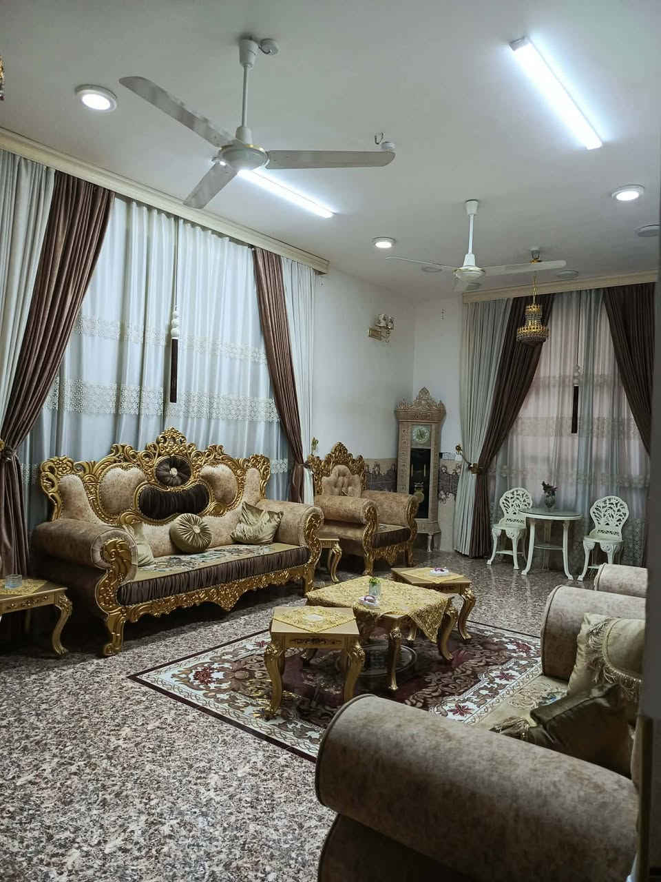 للبيع تخم مع سيت طبلات مع ميز بلازمه جدد كلش


**إذا كنت صاحب هذا الإعلان وتريد حذفه لأي سبب، رجاءا أرسل رسالة إلى الدعم الفني**