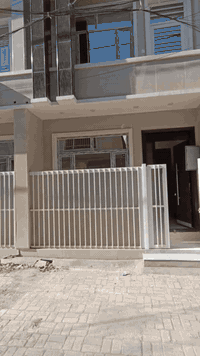 سلام عليكم بيت  يجاررر يحتوي عله ٣ نوم غرف وحمامات ٢  موقع البيت الدوره ميكانيك يجار البيت ٥٥٠ قفلل لا ستفسار اكثر (***********)
