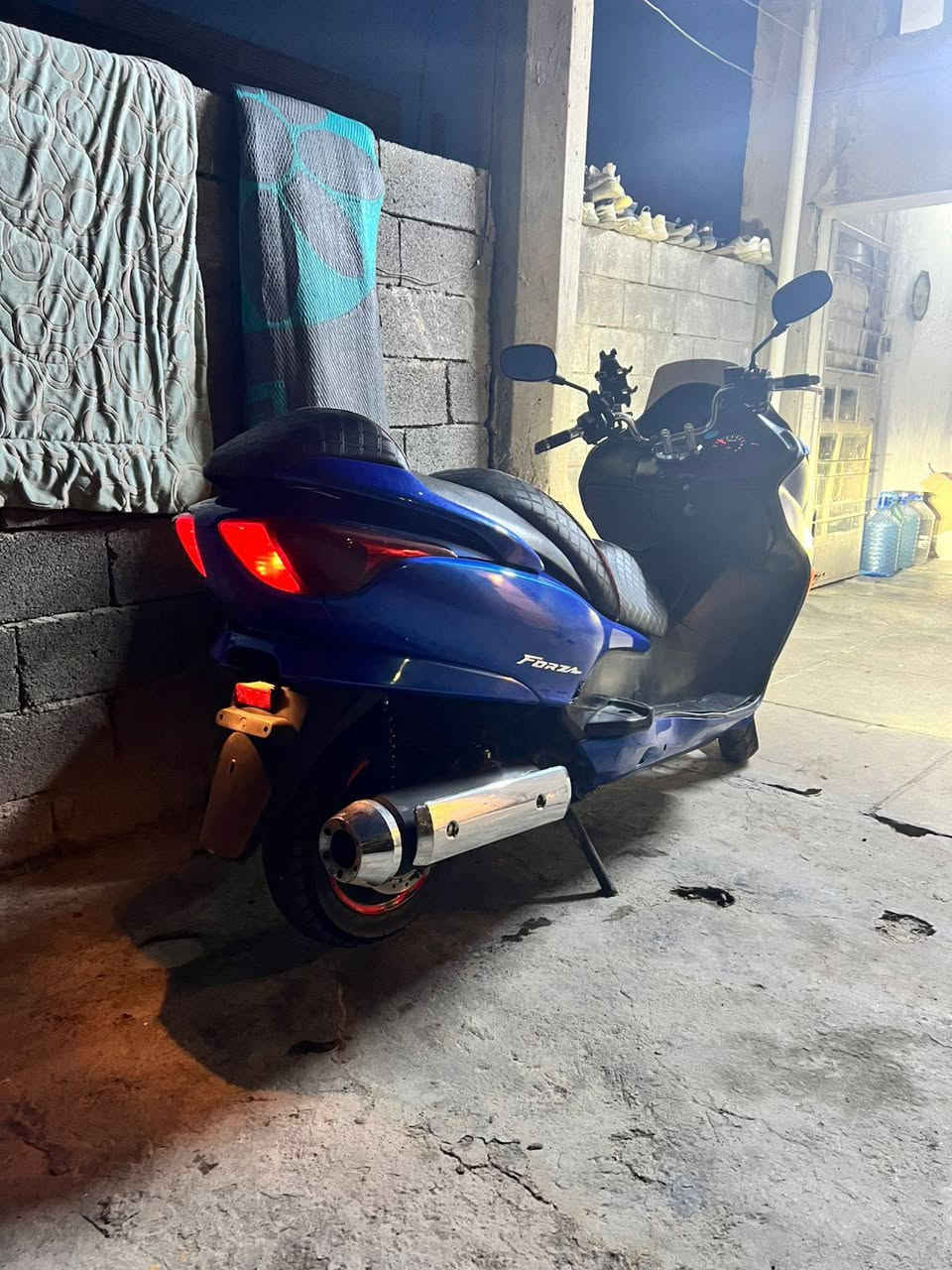 سلام عليكم دراجه فورزه 08 دراجه خير من الله  شوكت متجي نكره سويج تشتغل دراجه حلوه ودراجه مصبوغه جماليه دراجه حلو ومرتبه مال جناي دراجه كلجات امامي وخلفي وقايش جديد  نضام ايبيس بصمه دراجه معدل ماله 140 اوراق ضايعه  وكهربائيات شغاله كله دراجه منقصه اي شي باتري جديد شديته  خير من الله  مكاني بغداد مدينه الصدر رقمي *********** وتساب بس
