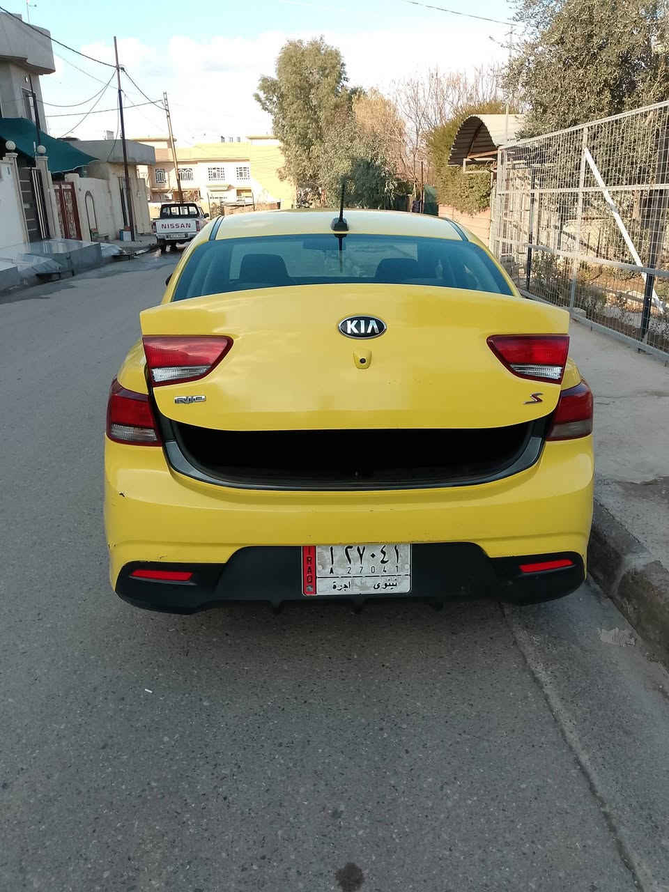 السلام عليكم كيا ريو للبيع 2020رقم نينوى سياره كود واحد امبدل بيها كملغات بدون داخل كير محرك شرط  
***********

***********
