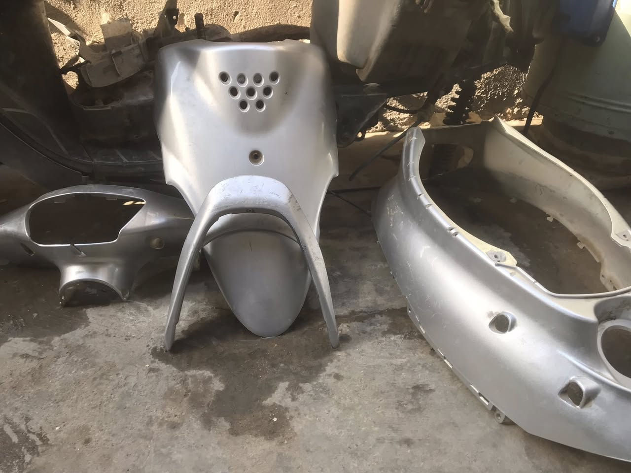 يا الله دراجهّ بيجو 9زروف دراجه كامله كامله فقط بوشه وبستم يراد الها مفصخها مكملها بس تجي اتكعد بوشه بستم كفرات كامله شرط المعه سعر 125 بيها مجال *********** واتساب فقط
