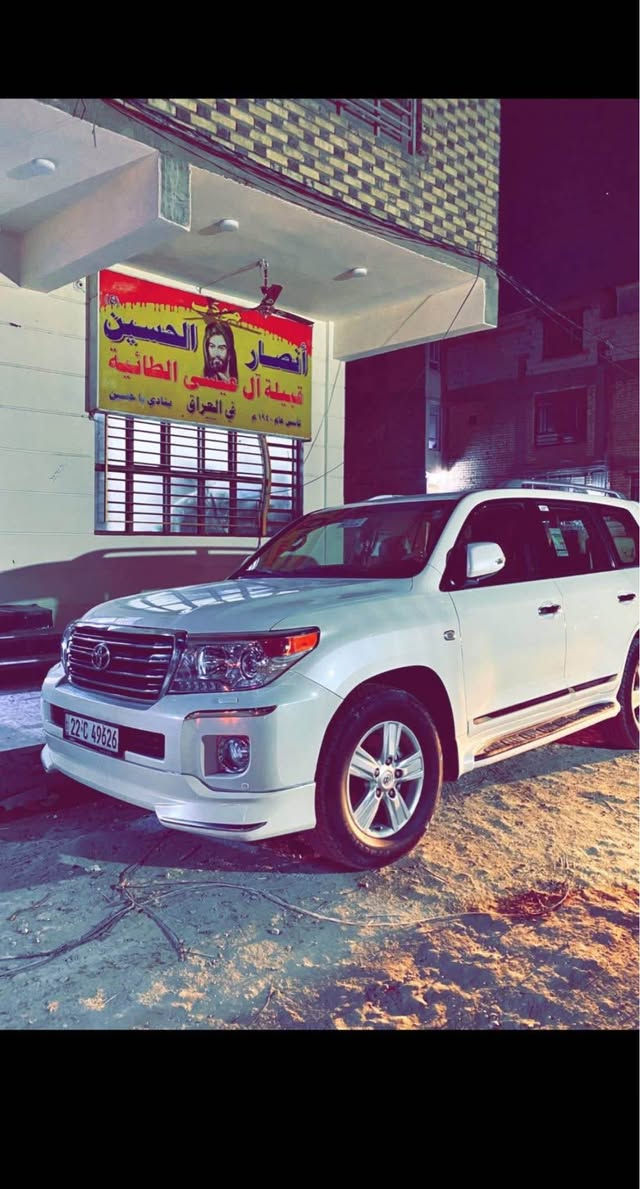 لاندكروز 2010 سيارة مكفولة كفالة عامة رقم أربيل دولي بأسمي مواصفاتGXR المعروفة V6. 

*********** النجف, العراق
