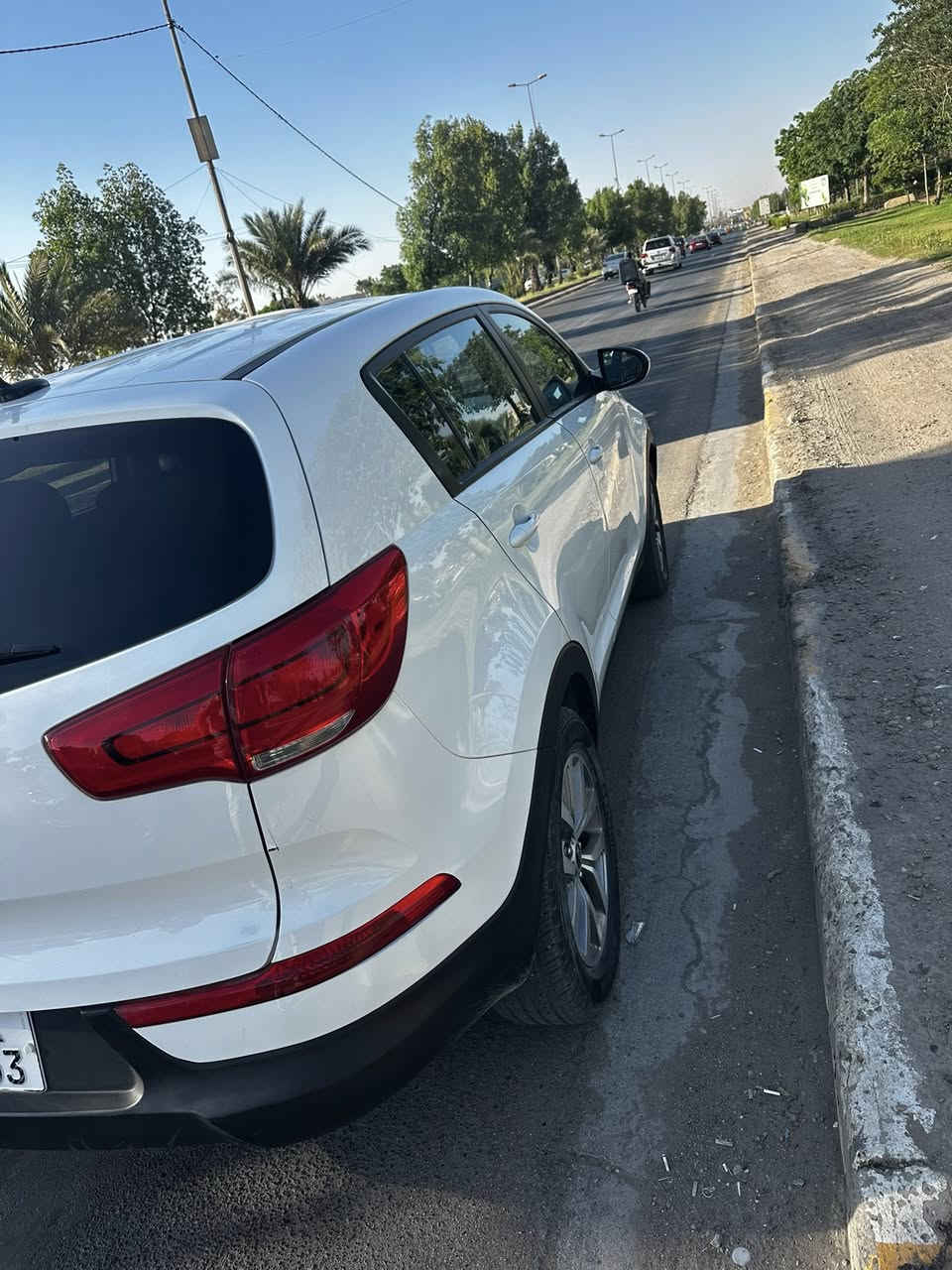 السلام عليكم عندي كيا سبورتج موديل 2015 امريكي كلين بدون صبغ حادثها فقط بل دعاميه وبيها بارد بل بنيد السياره جديده حجم المكينه 2400 السياره بلاديه ماشيا 98 السياره خير من الله السعر 135 وبيها مجال بسط مكان السياره شهداء البياع رقم الهاتف ***********
