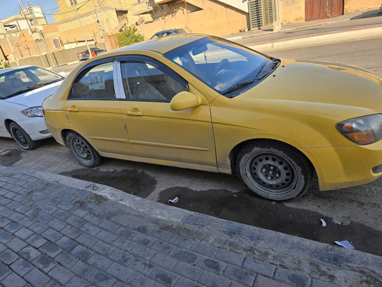 السلام عليكم سبكتراموديل ٢٠٠٨ سياره حلو و جديد سعرها ٧٠ بيه مجال بيه مشكله بال كير مكان كربلاء رقم تلفون ***********
