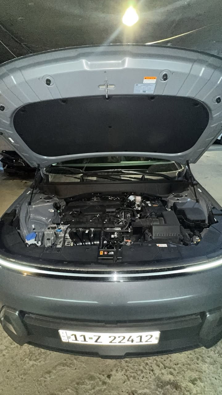 السلام عليكم
للبيع هونداي كونا 2025وارد امريكي
محرك 2000 دوش
دخول جديد ترقيم جديد بغداد وباسمي
ماشية 11 ميل
الحادث مرفق بالمنشور
تبديل قبغ جنطة اصلي
السيارة بدون ايرباك بدون شاصي بدون لغد بدون بارد بدون صبغ. بدون حوض
مواصفات sel
 كشن كهرباء
تبريد قطعتين بصمة وتشغيل عن بعد
وبقية مواصفات معروفة
مكانها بغداد زيونة
السعر 191 وبيها مجال بسيط
***********
