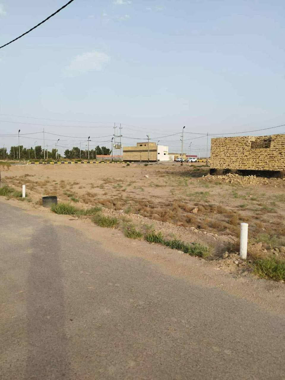 بيع مستعجل
قطعة ارض زراعي سند 25 مساحه 200 م داخل مجمع النسيم السكني قرب التسفيرات مدخل الديوانيه من جهه الدغاره للاستفسار الاتصال على ***********  او مراسله الصفحة 
السعر ١٩ وبي مجال مستعجل على البيع
