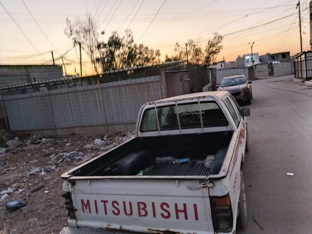 السلام عليكم مسيوبوتشي 1994 للبيع سعر 35 وبيه مجال قليل  سياره شرط تحويل رقم بغداد  مكان بغداد   *********** وتساب موجود كهربائيات لايتات بكلايتات سكنات اشاير كلوبات  كله بل كراتين موجوده بس مامشدودات
