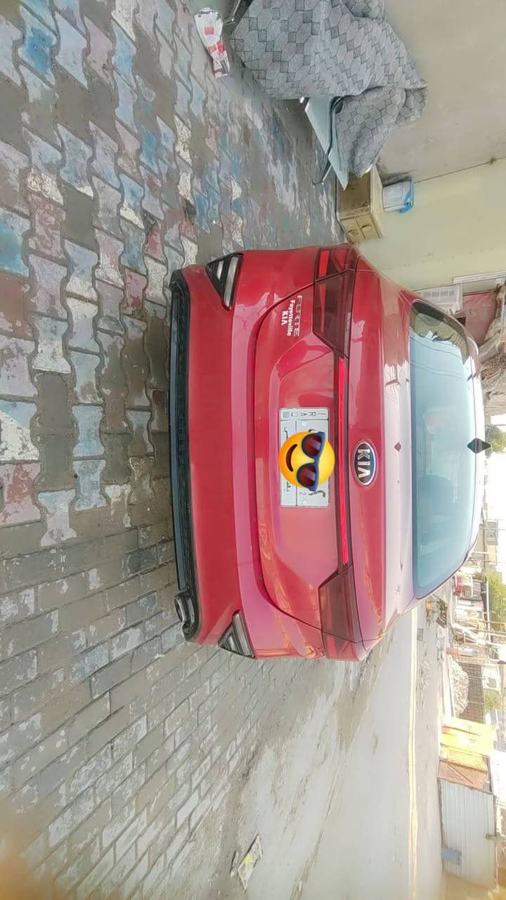 كيا فورتي موديل 19 سعر 129 بي مجال
مكينه 2000 دوش رقم بغداد معوقين باقي لها اربعه اشهر وتصير حره حادث جملغ وبنيد  
رادار أمامي
3 أنظمة قيادة
تحكمات ستيرن+ نظام تحديد كير اي تي المسار
توقف ذاتي 
سياره حلوه وجديده بدون نواقص. استفسار وتساب صور حادث  
 مكانه ديالى تواصل ***********
