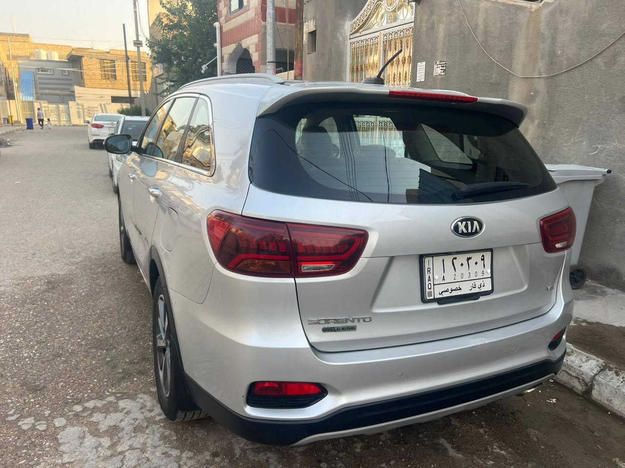 يالله
السلام عليكم 
سوريتو موديل 2019 خليجية مكفوله كفاله عامه تحويل مباشر باسمك
استعمال شخصي سياره كلش نضيفه 
ماشيه 110 الف كيلو حقيقي
سياره نص فول معروفه مواصفاته
محرك 6 سلندر نضيف ما مفتوح بي برغي شرط كير شرط 
حداديه شلع جديده تخم تاير +باتري جديد سياره عليها ادامه كامله متعوب عليها الف ما تصرف عليها بالعافيه عالياخذه
السعر 215 ورقه او بيها مجال حك الجيه
العنوان ناصريه مركز *********** بي واتساب
اتصل اوتدلل
