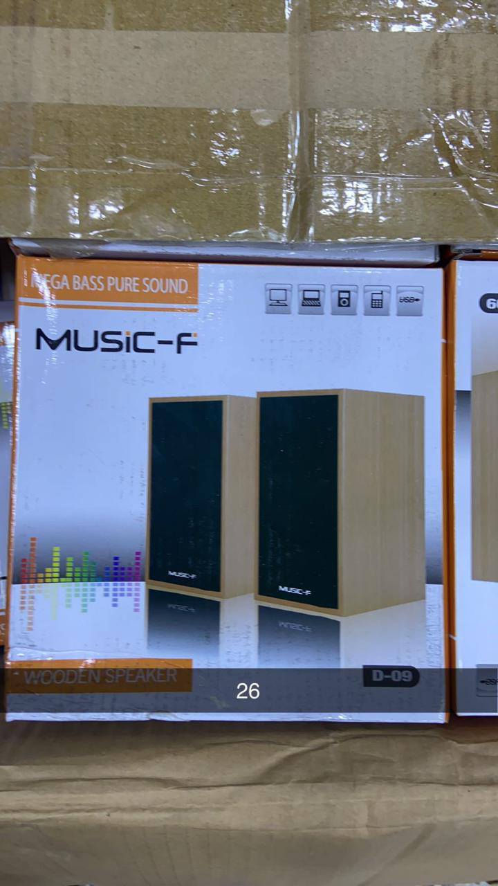 سلام عليكم يتوفر سبيكر حاسبه اصلي اشكال متنوعه كبير وصغير تقريبا ٥٠٠ قطعه وسعر جيد جدا مكان بغداد للاستفسار اكثر *********** بغداد, العراق
