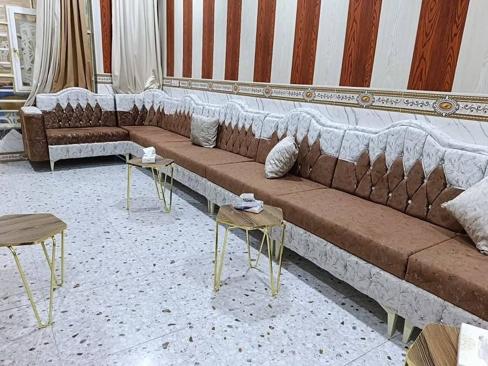 هيبه البيت بالاستقبال .وهيبه استقبالك يم مجمع النبأ العظيم. الهم صلي على محمد وآل محمد.. ملاحظه(شغلنا كله تسكام بلوك اسود ثقيل )# بفضل الله تم وصول حاويه التخم الديواني المميز جديد مامستعمل تسكام شغل درجه اولى موديلات راقيه جدا اقماش شامو واقماش ليكرا وتربروضد السوائل واقماش الخاولي كتان اسفنج ضغط عالي مميز اول موديلات مودرن ونفخ وملكي والوان مختلفه مميزه واسعار تنافسيه التخم بي عده قياسات وأحجام وموديلات راقيه 
#تخم قياس 7 متر 11 نفر السعر ٣٧٥ فقط مع كوشات 
#تخم قياس 14 متر 22 نفر السعر ٧٥٠ مع كوشات 
#تخم 9 متر 15 نفر السعر ٥٢٥ مع كوشات 
#مستعدون لتبديل القديم بالجديد 
#مستعدون لتجهيز كافه الكوفي شوبات والقاعات بأسعار خاصه كذالك أصحاب المعارض اسعار خاصه
#يتوفر توصيل داخل محافظة النجف فقط 
#مستعدون لعمل القياسات الخاصه حسب رغبه الزبون 
العنوان نجف حي العسكري شارع السبيس قرب سوق المخضر ***********   وات ساب
