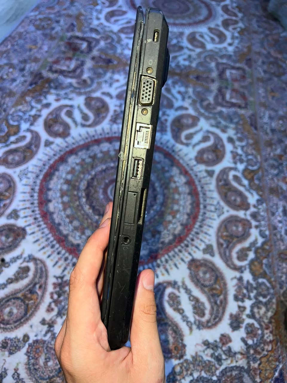 Lenovo
ThinkPad T440 :الموديل
المعالج: اIntel Core i7-4600 (الجيل الرابع)
ماركة المعالج: Intel
سرعة المعالج: 2.10GHZ (تصل إلى 3.30GHZ مع
(Turbo Boost
8GB DDR3 :الرام
SSD 240GB :التخزين
Intel HD Graphics 4400 :كرت الشاشة
حجم الشاشة: 14 إنش
دقة الشاشة: (HD (1366x768
Windows 10 Pro 64-bit :نظام التشغيل
Wi-Fi Bluetooth :الاتصالات
المنافذ: USB 3.O، VGA، Mini Displayport، LAN، قارئ
SD Card
الكاميرا: مدمجة
الميكروفون: مدمج
ملاحظة: يوجد خط أفقي رفيع في الشاشة


**إذا كنت صاحب هذا الإعلان وتريد حذفه لأي سبب، رجاءا أرسل رسالة إلى الدعم الفني**