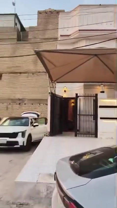 سلام عليكم بيت مؤثث للايجار المنصور دور السود قرب السكه يصلح للشركات والاشخاص والعوائل بيت ٣ طوابق ٤ غرف نوم جاهز من كلشي مساحة ٩٠ متر للاستفسار ‭٠٧٧٣ ٥٧٨ ٠٤٣٢‬ واتساب
