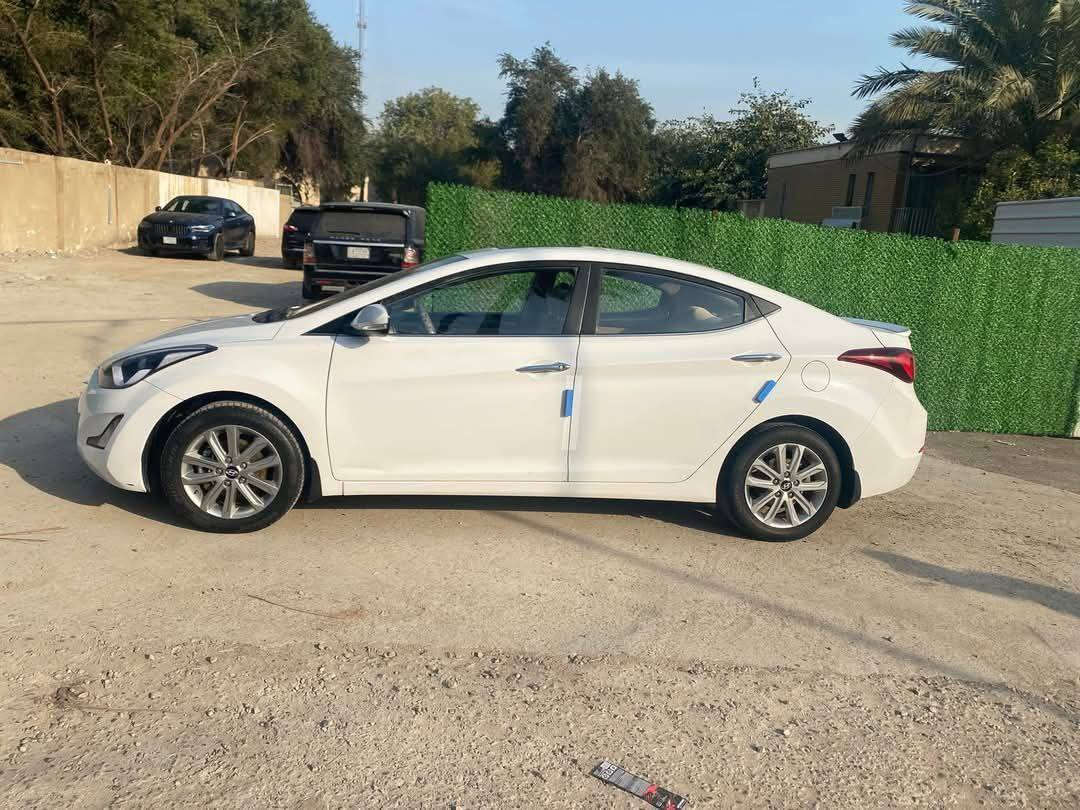 اسلام عليكم النتره خليجي موديل 16
فتحه مري شفط تبريد قطعتين شاشه كامره تخم تاير جديد 
حداديه كير مكيته 
سنويه وهزه جديده 
صبغ حزام بدون تكم وبدون ضربه 
107ومجال بسيط 
***********
