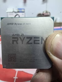 معالج • كمبيوتر