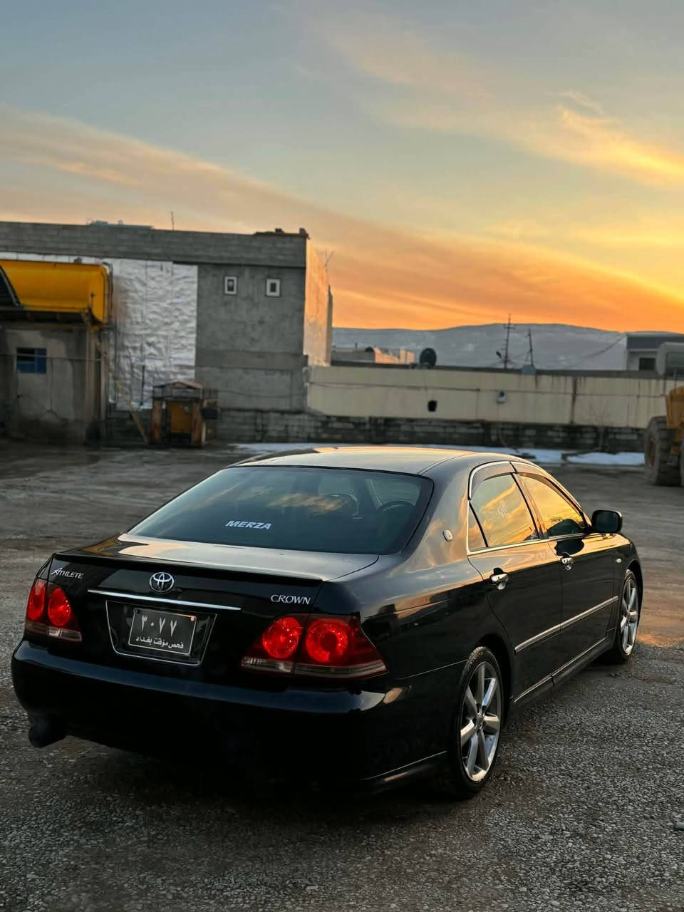 شاهينه 
موس 
مؤديل ٢٠٠٥
كامل مه سروف كراوه
٢بارچه بؤياخ ئه وربا
شاشه وكاميرا
٣دوگمه
تا يه ى تازه
٥٩$گه لا
شوين سليمانى
*********** السليمانية, العراق
