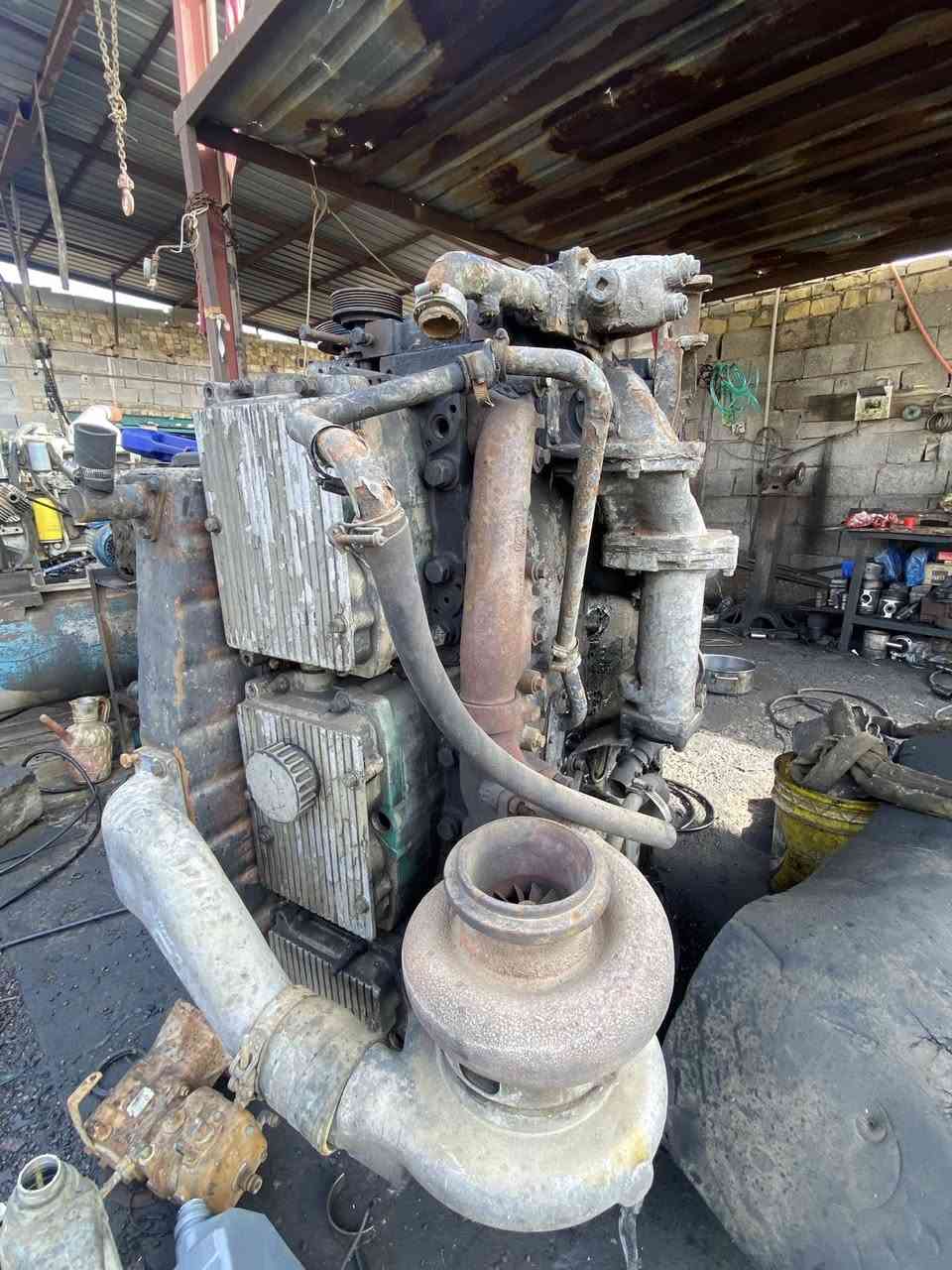 سلام عليكم كمنز خمسه ونص انجكتر دهن للبيع كوم حديد كامل تفرعات تفتر سعر١٥ورقه قفل
ميسان
***********
