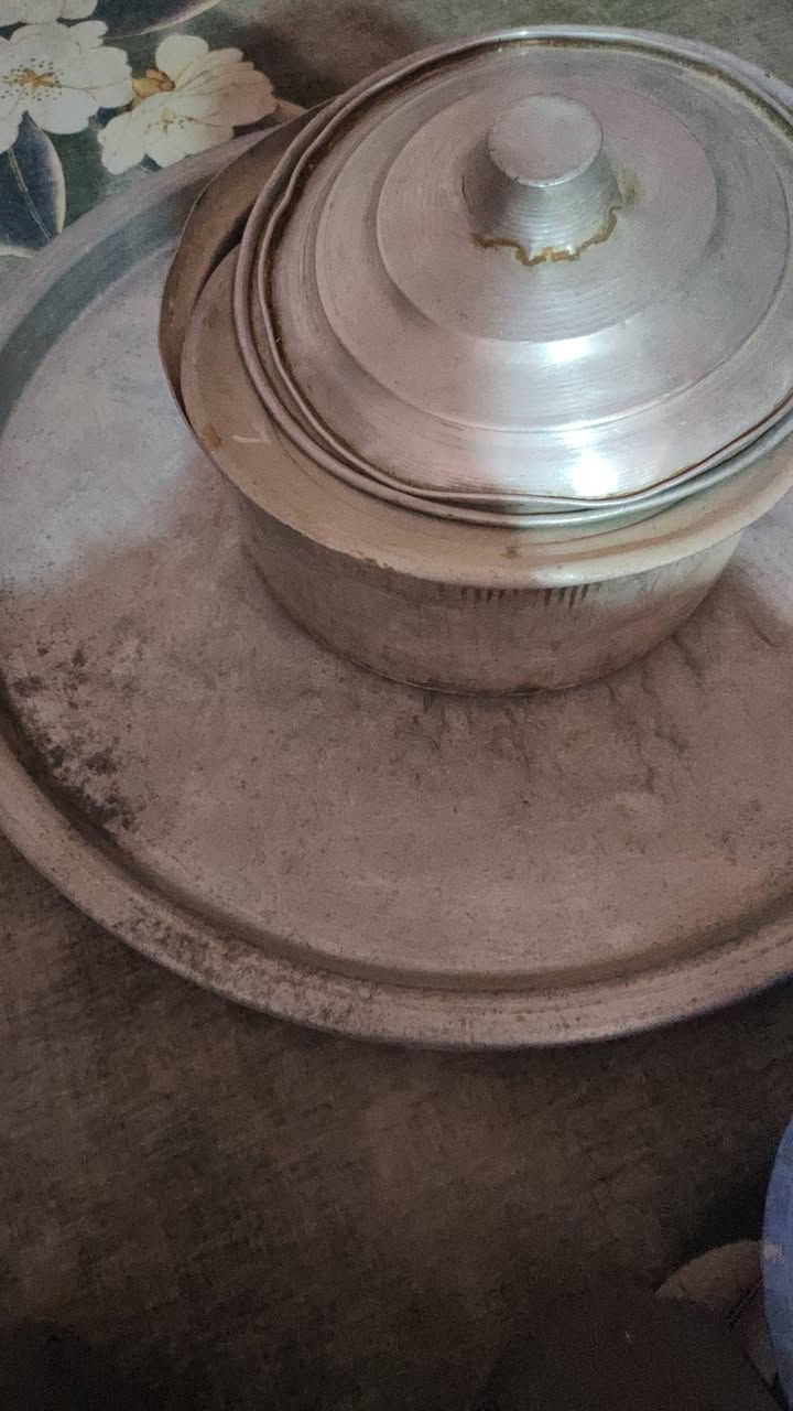 السلام عليكم
جدورة وياهن غراض للبيع كلهن ابسعر مناسب جدر بيهن جبير والبقية وصط وزغار كلهن للبيع وياهن قوري جبير والثاني وصط للبيع كلهن


**إذا كنت صاحب هذا الإعلان وتريد حذفه لأي سبب، رجاءا أرسل رسالة إلى الدعم الفني**