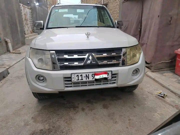 السلام عليكم
باجيرو 2009 حبتور رقم بغداد انكليزي سنويه جديده تحويل ثاني يوم فول مواصفات فتحه سقف مري شف كشنات جلد تحكم ستيرن ويل 17 دمام خلفي  زنون بلادي السياره كفاله من الضربه والتبديل بيها صبغ جاملغ خلفي ايسر اثر شخط بدون اي ضربه او حار  والباب الخلفي نصبغ علمود تخاوي الون  وطرف باب الجنطه غير هذا ما بيها والسونار موجود بالمنشور محرك 3500 وكير ع الشرط تبريد ثلج 3 قطع حداديه جاهزه تخم تاير وباتري جديد كهربائيات كلها بلاد وشغاله مكان السياره ناصريه شارع ابراهيم الخليل السعر 130 وبيها مجال 
للاستفسار / ***********
