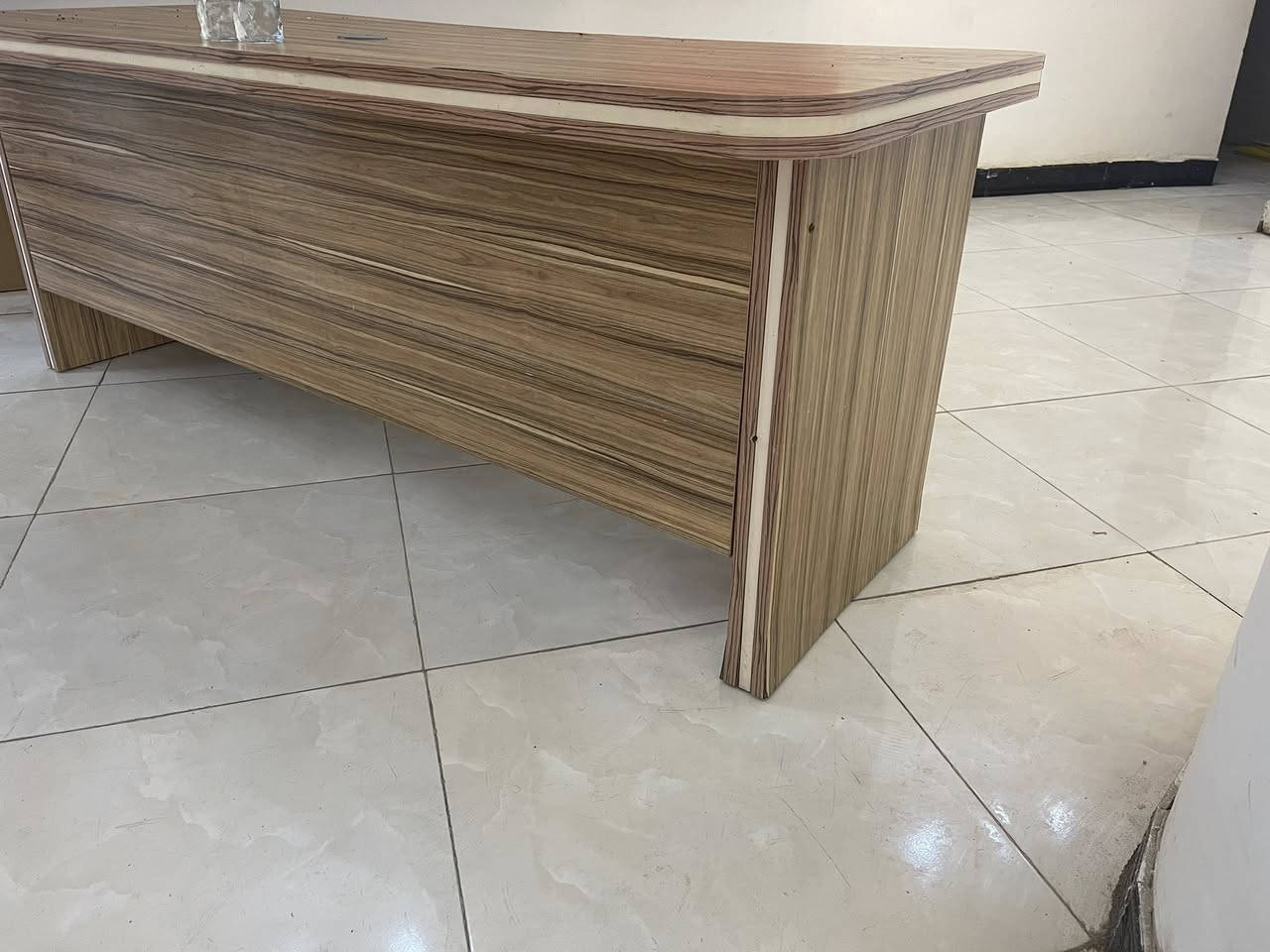 السلام عليكم ميّز مكتبي قطعتين تركي درجه أولى العرض مترين ارتفاع 90 السعر 325 مستعمل قليل جدا
***********
