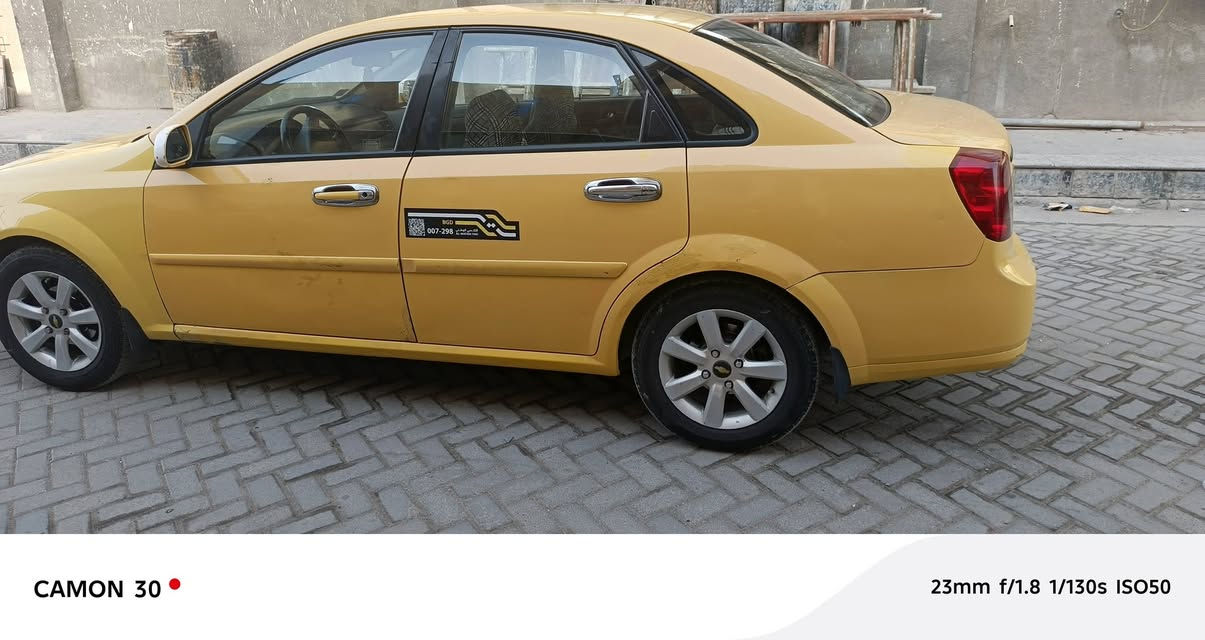 ٢٠١٠  جاهزه خليجي تبديل بس جاملغ أمامي سعر 75 سياه جديده مكاني مدينه صدر سعر بهه مجال قليل ***********
