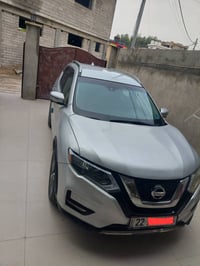 نيسان روج • ٢٠١٨ • ٤ قطع صبغ