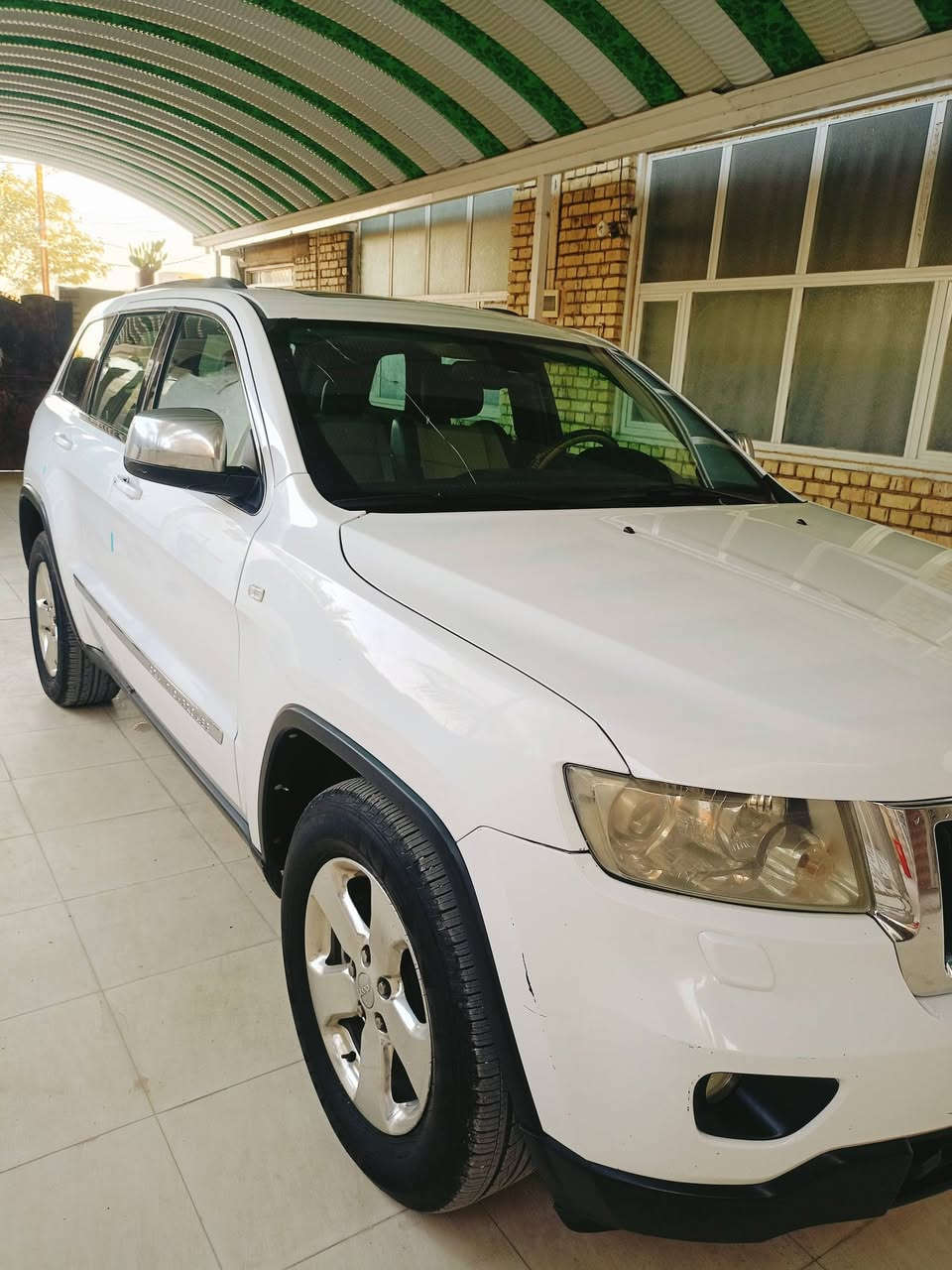 جيب لاريدو 2013 خليجي بيه رشه بل جاملغ الأيمن كير مكينه حداديه كله جاهزه ***********
