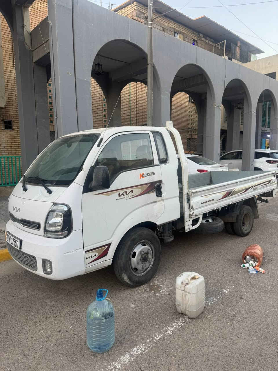سلام عليكم
كيا فحل  ٢٠٢٤
بيها اضرار بسيطة ومصلحة 
السعر ١٥٠ ورقة قفل  
للتواصل واتساب ***********
