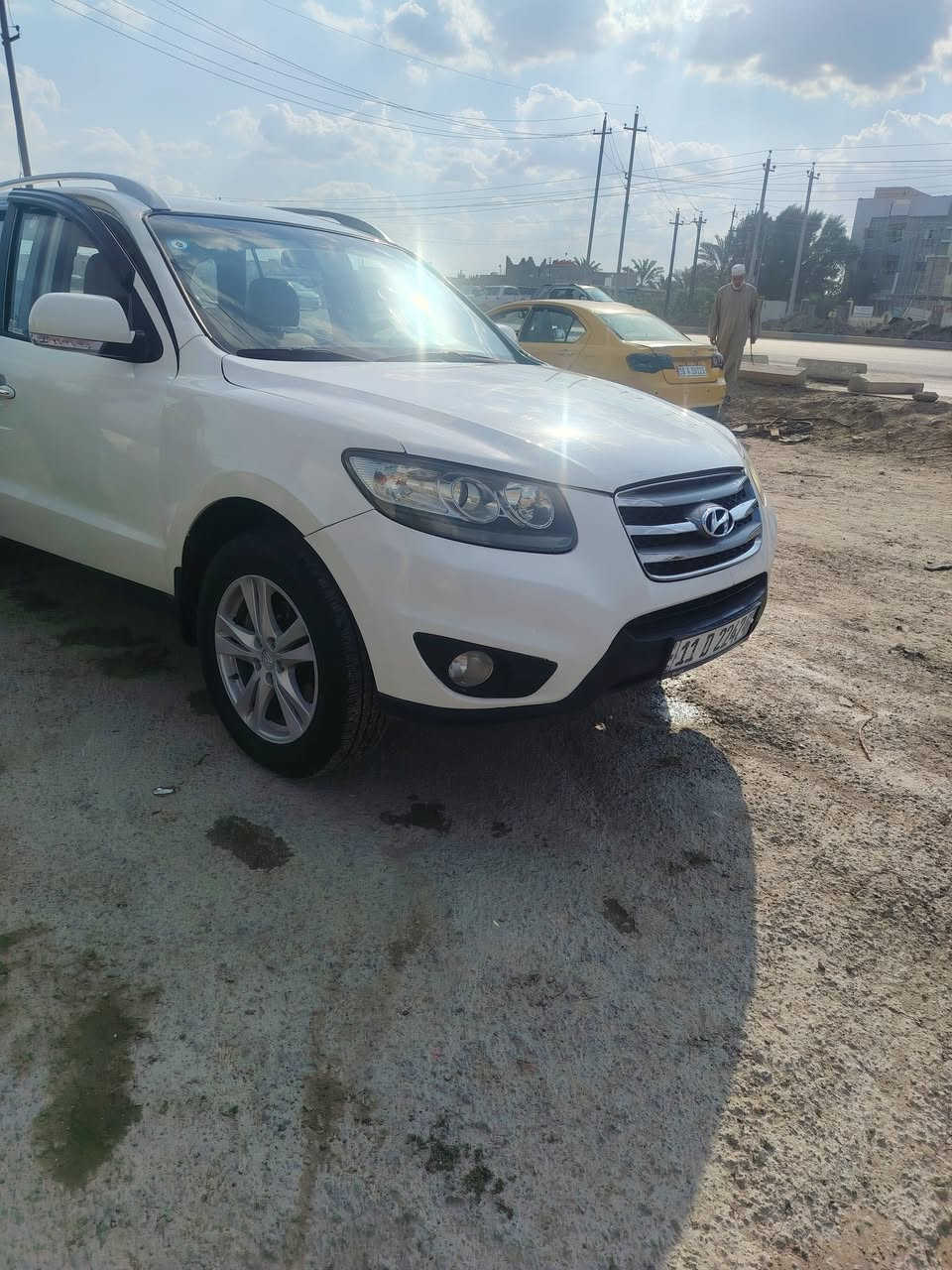 سلام عليكم سنتافي للبيع ٢٠١٠ رقم وسنويه جديد سونار ويه الصور مكان ديالى بعقوبه السعر ١٣٧ بيهة مجال ***********
