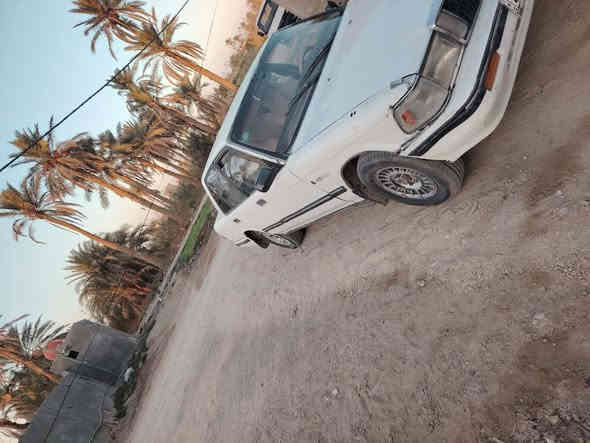 السلام عليكم سيدان مديل ١٩٨٩ أيسر بلاد محرك وكير خير من سنويه جديده ل٣٠ رقم انگليزي الجديد السعر ٣٥ 
غير متواجد خاص تواصل ‏‪***********‬‏
