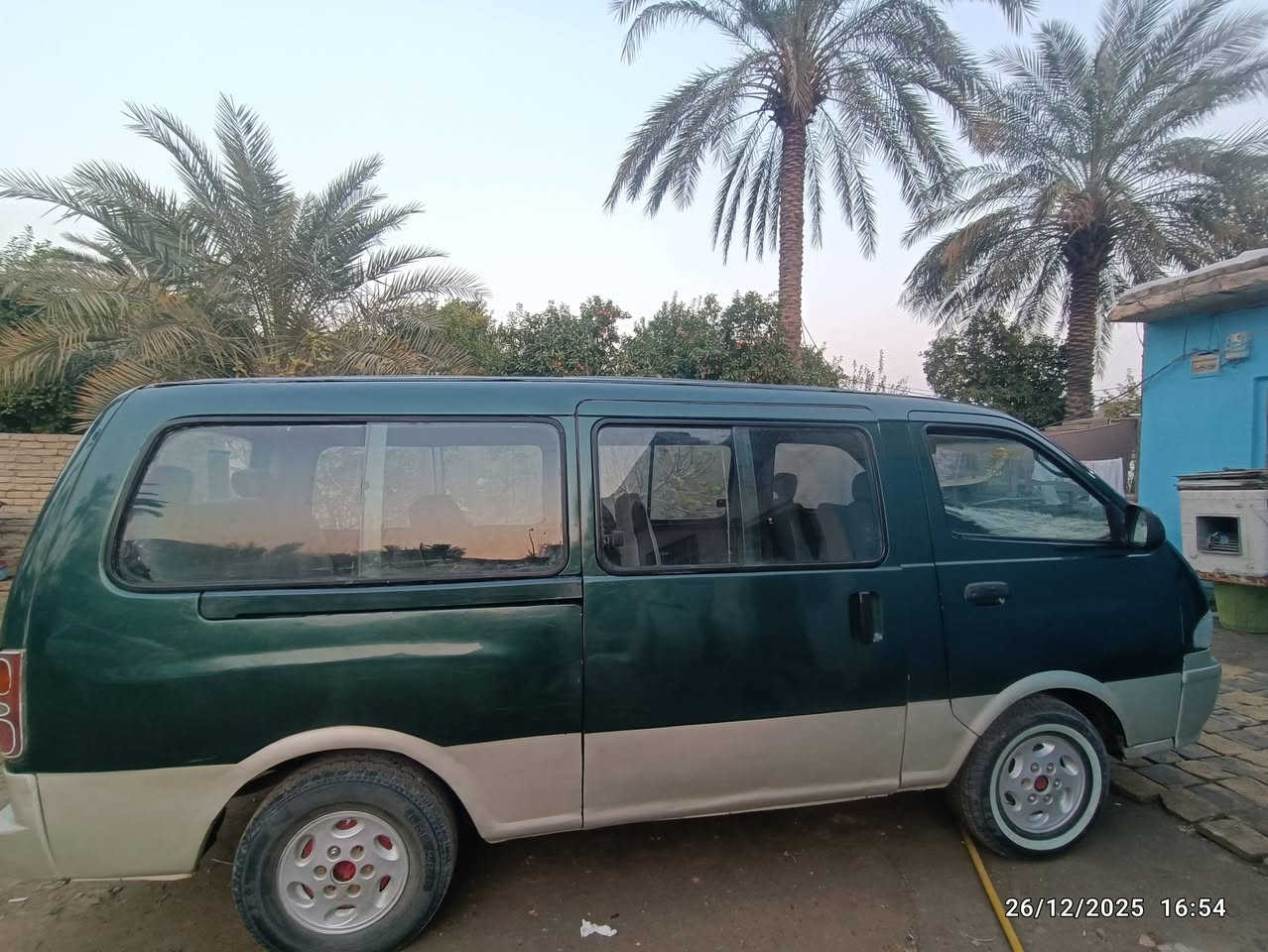 بسبب الوعود الكاذبه اعادة نشر 
بريجو سياحي  موديل 2000 مكينه 3000سمكره جديده صدر جديد لوي جديد دبل جديد تخم تاير جديد باتري جديد سلف جديد دوشمه جديده شواصي معمرات2منهن بصرة مشروع وطني تداور باي محافظه بيها بخار قليل كلش بدون تنقيص سنويه نافذه بال 22 السعر 60 وبيها مجال المكان الحله هاشميه  
هاتف ***********  غير متواجد على النت
