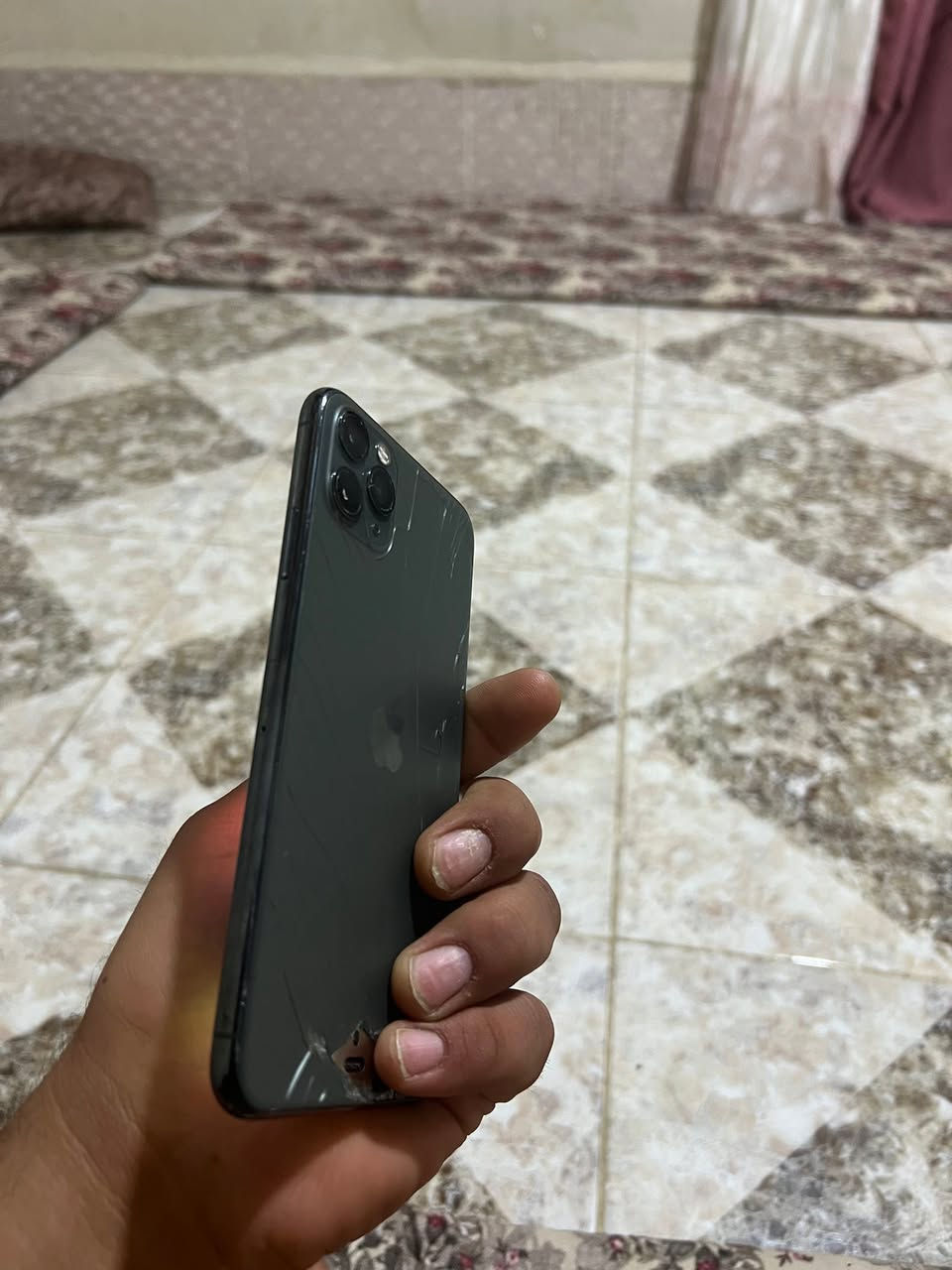 ١١ برو ماكس
مبدل شاشه تفصيخ انطي بي ضمان بطاريه ٧٩ مامبدل فيس ايدي شغال ذاكره ٢٥٦ ضهر مكسور يرهم مراوس بوكو او x9 d.  *********** السعر ٢٩٠
