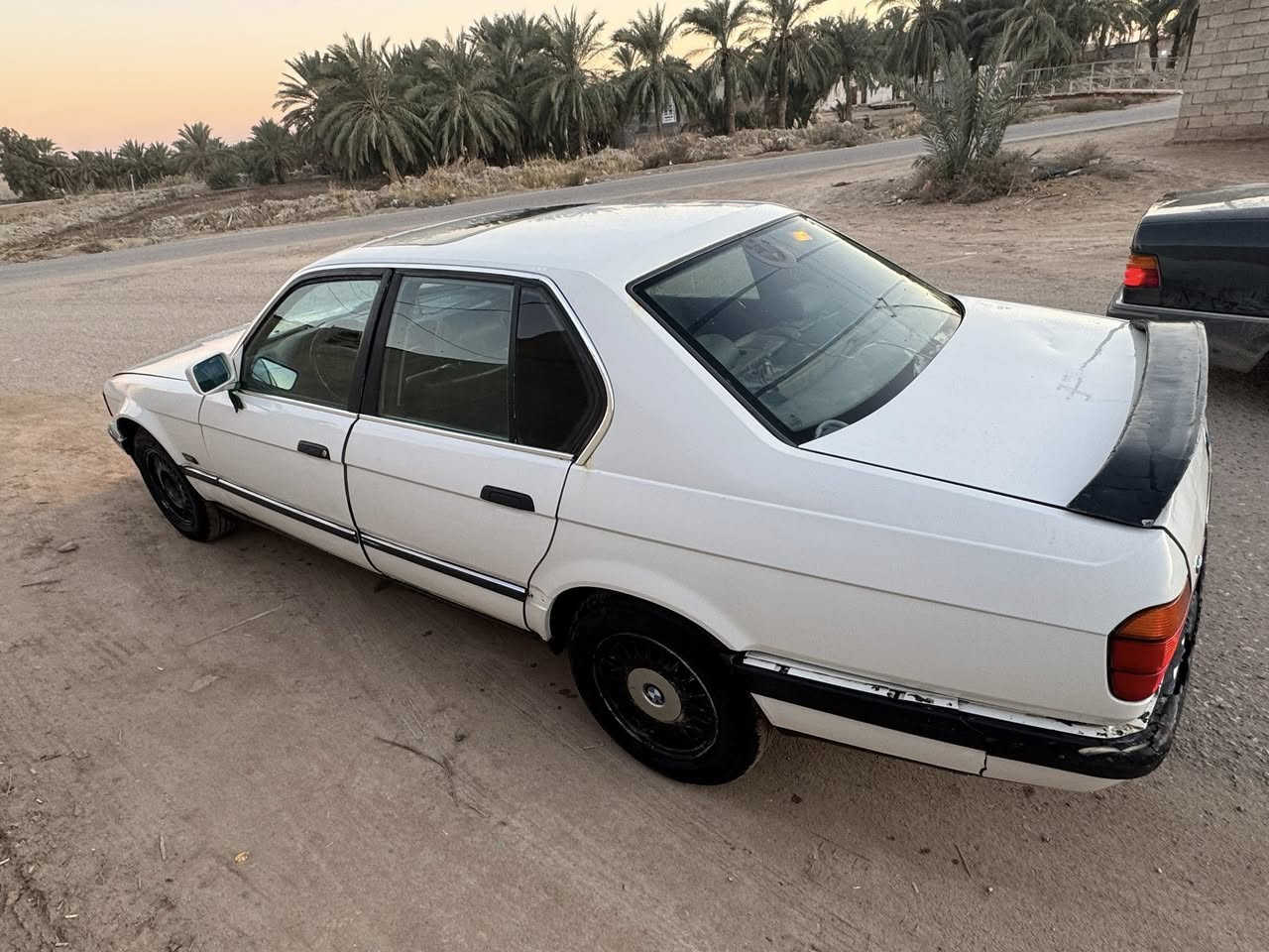 ‏سلام عليكم ‏عندي سيارة أريد رؤوسها***********
