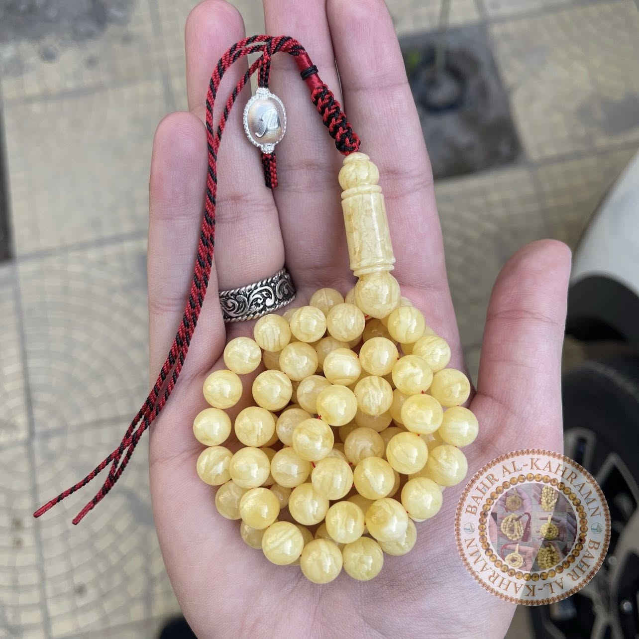 ٣ مسابح كهرب شجري تربل سوبر
المسباح الاول : لوكو الخالدي فضي مطعم ماس خامة فول تشجير تربل سوبر مسباح ابيض من الصور ما مبين بياضة تفاصيل المسباح : 

الوزن : ٤٩ غرام
العدد : ٧٥ حبة
القياس : ١٠ - ١٠،٥

المسباح الثاني : كهرب كلنكرادي حر طبيعي خامة شجرية تربل سوبر كصة مدعبلة شاهد ستندر قطعة تحفة ب الواقع اجمل بهواي كركوشة تفصال خاص بيها حبة زيادة مو ضمن الوزن تفاصيلها : 

الوزن : ٤٢ غرام
العدد : ٥٧ حبة
القياس : ١١،٥ - ١٢

المسباح الثالث : كهرب كلنكرادي فول تشجير تربل سوبر كصة صنوبرية ولا اروع شاهد ستندر كركوشة تفصال خاص بيها حبة زيادة مو من ضمن الوزن تفاصيل المسباح :

الوزن : ١٧ غرام
العدد : ٤٧ حبة
قياس : ١٦ - ٦ ملم (تقريباً)

ضمان مدى الحياة كهرب كلنكرادي حر طبيعي لا مسال ولا حرارة ولا ضغط مسباح مكفول من الشاهد لاخر حبة 

للاستفسار التواصل خاص
يوجد توصيل لجميع محافظات العراق وشماله ايضاً


**إذا كنت صاحب هذا الإعلان وتريد حذفه لأي سبب، رجاءا أرسل رسالة إلى الدعم الفني**