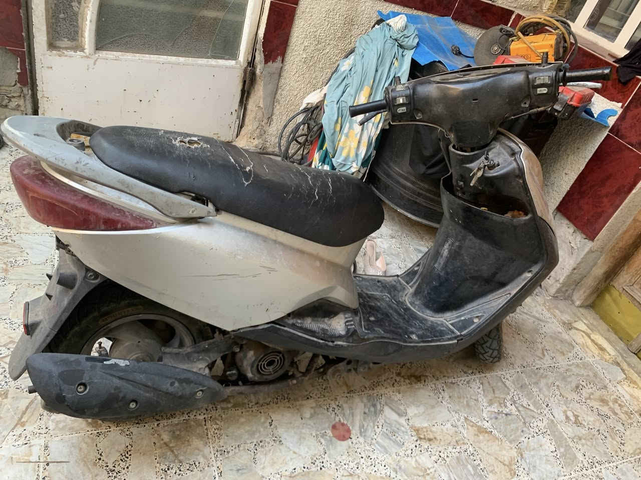 بريز للبيع شغاله هندر سلف بيهه كلجات بغداد الشعله 300السعر***********
